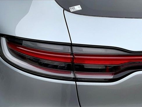 New 2025 Porsche Macan image 19