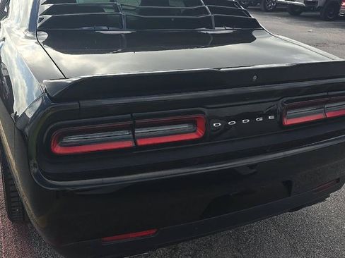 Used 2018 Dodge Challenger R/T Scat Pack w/ Driver Convenience Group RWD image 5