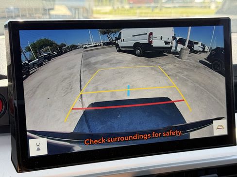 Used 2024 Toyota Tacoma TRD Off-Road image 21