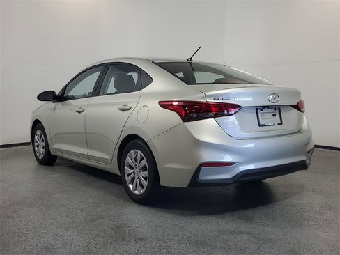 Used 2018 Hyundai Accent SE image 5