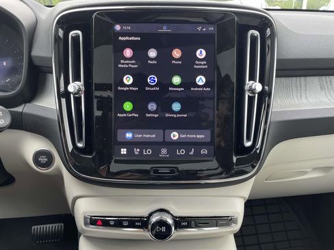 New 2026 Volvo XC40 B4 Plus w/ Protection Package Premier image 20