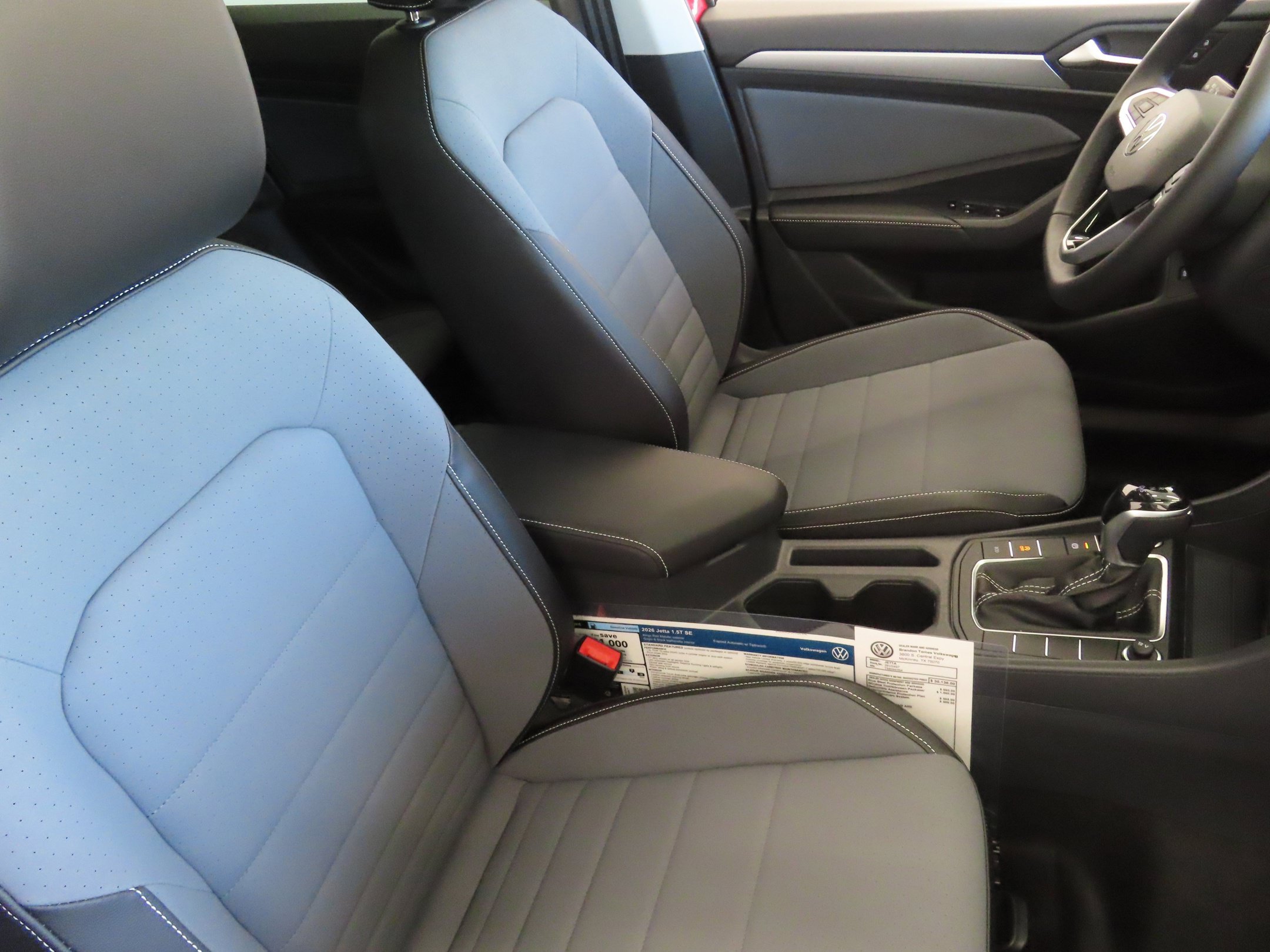 Used 2026 Volkswagen Jetta SE FWD image 26