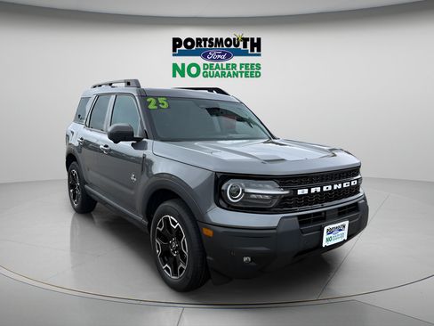 Used 2025 Ford Bronco Sport Outer Banks w/ Outer Banks Tech Package+ AWD/4WD image 1