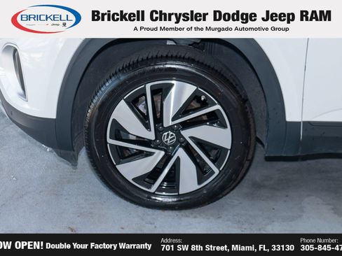 Used 2025 Volkswagen Atlas SE FWD image 37