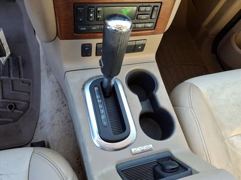 Used 2010 Ford Explorer Eddie Bauer image 24