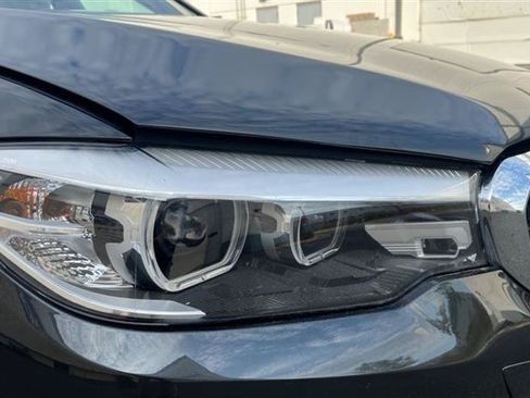 Used 2018 BMW 530e RWD image 25