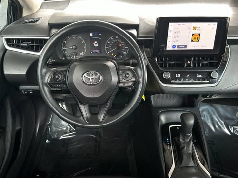 Used 2023 Toyota Corolla LE FWD image 13