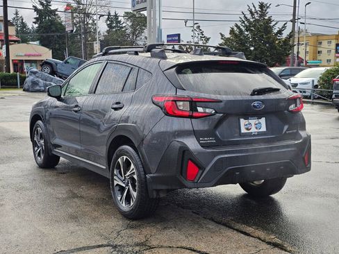 Used 2024 Subaru Crosstrek 2.0i Premium image 5