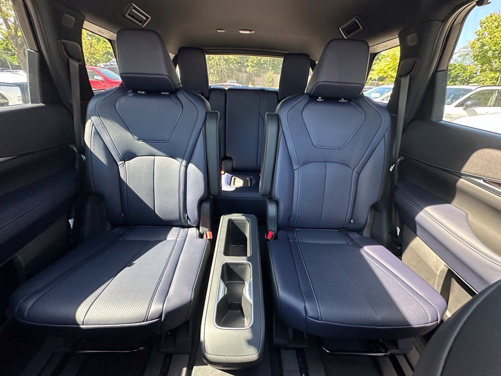 Certified 2026 INFINITI QX60 Sport w/ Dark Cargo Package AWD/4WD image 15