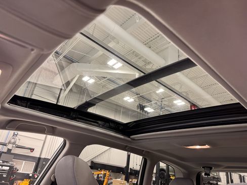 Used 2014 Subaru Forester 2.5i Touring image 17