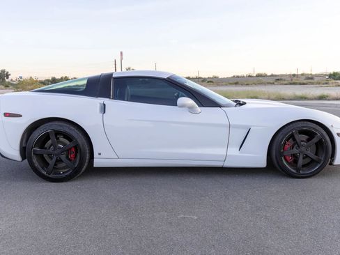Used 2008 Chevrolet Corvette Coupe w/ Preferred Equipment Group image 9