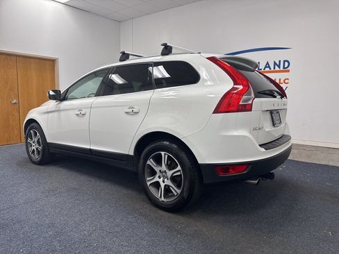 Used 2013 Volvo XC60 T6 AWD/4WD image 2