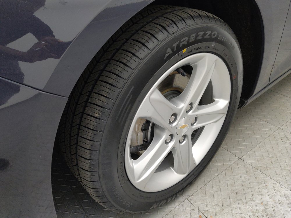 Used 2025 Chevrolet Malibu LS w/ Driver Confidence Package FWD image 31