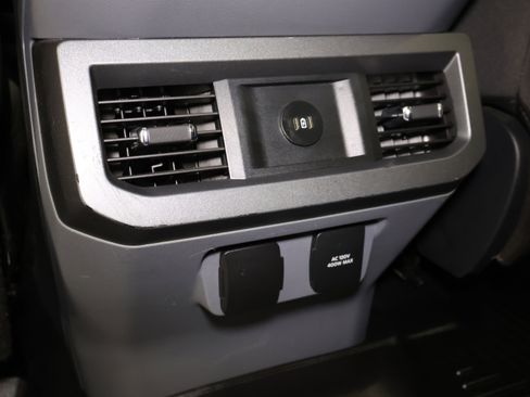 Used 2023 Ford F250 XLT w/ FX4 Off-Road Package image 34