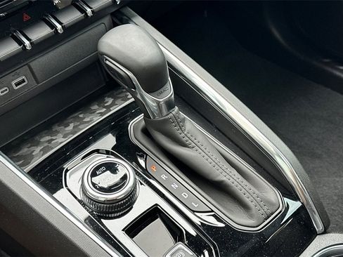 New 2025 GMC Canyon Elevation w/ Convenience Package image 19