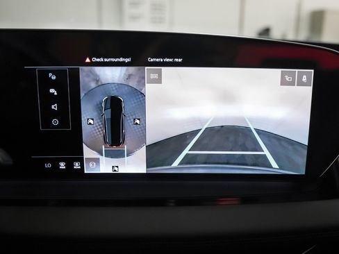 Used 2025 Audi Q6 e-tron Premium w/ Convenience Package image 21