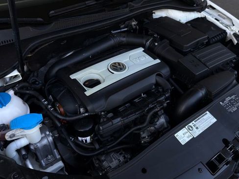 Used 2011 Volkswagen GTI Autobahn FWD image 55