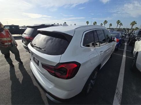 Used 2022 BMW X3 sDrive30i w/ Convenience Package RWD image 2
