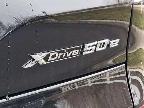New 2026 BMW X5 xDrive50e image 27