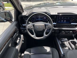 Used 2025 Chevrolet Silverado 1500 LT Trail Boss w/ LT Trail Boss Premium Package AWD/4WD video 2