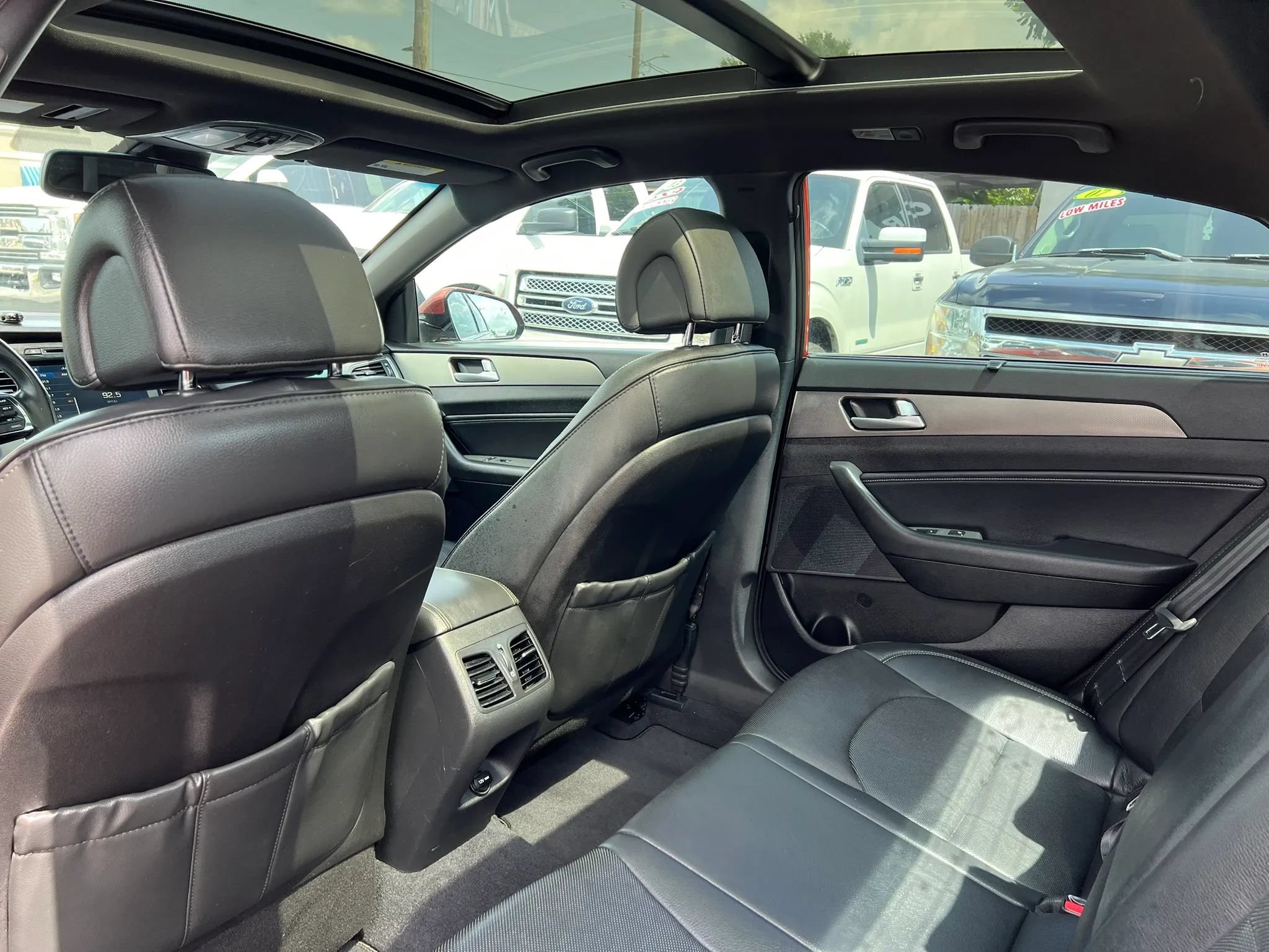 Used 2015 Hyundai Sonata Sport 2.0T w/ Option Group 07 FWD image 11