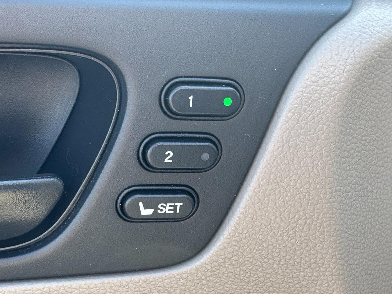 Used 2024 Honda Odyssey EX-L image 19