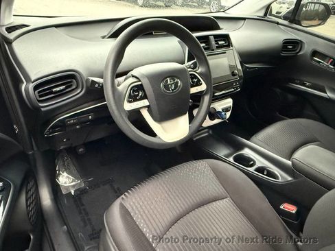 Used 2017 Toyota Prius image 15
