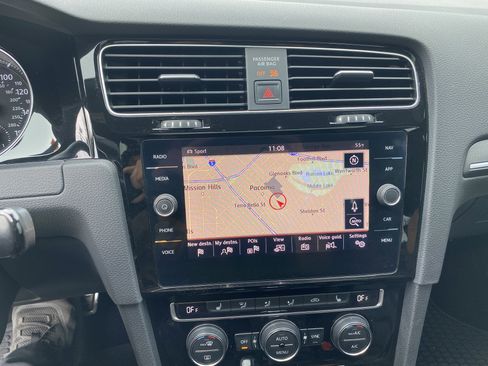 Used 2018 Volkswagen GTI Autobahn image 16