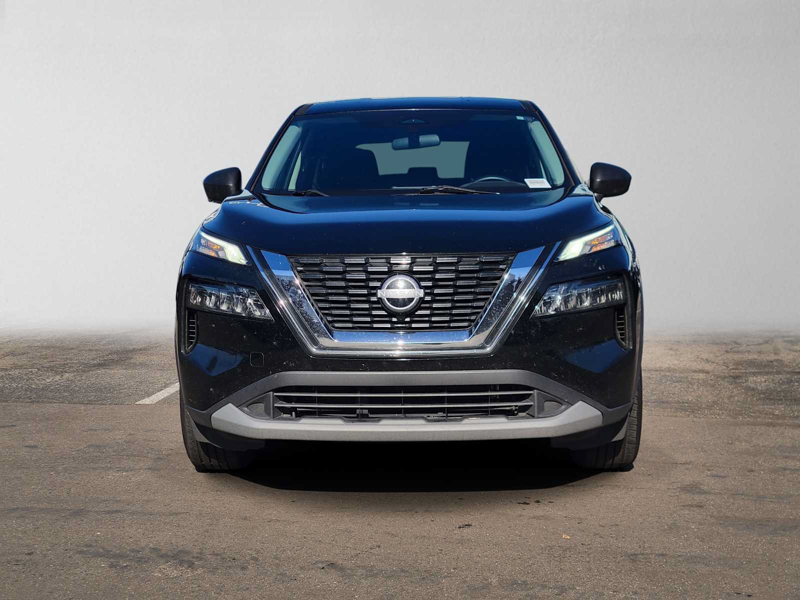 Used 2023 Nissan Rogue S AWD/4WD image 8