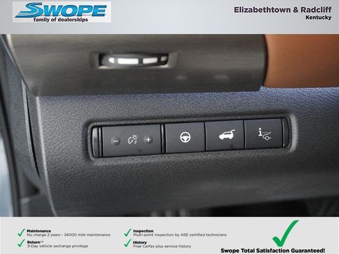 New 2025 Nissan Pathfinder Platinum image 17