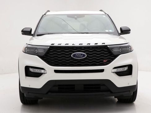 Used 2023 Ford Explorer ST w/ Technology Package image 5