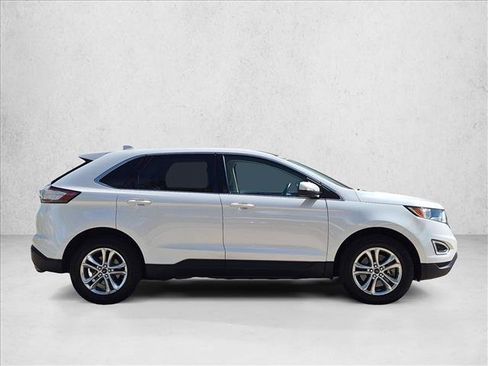 Used 2016 Ford Edge SEL w/ Equipment Group 201A AWD/4WD image 4