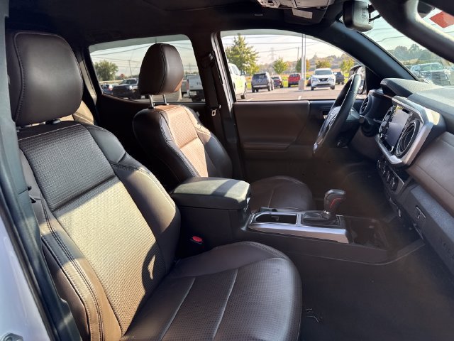 Certified 2023 Toyota Tacoma Limited AWD/4WD image 14