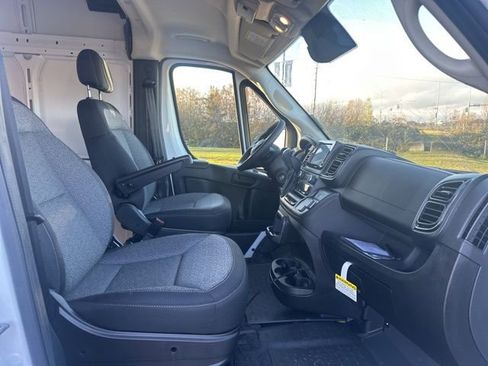 New 2026 RAM ProMaster 2500 w/ Convenience Group image 9