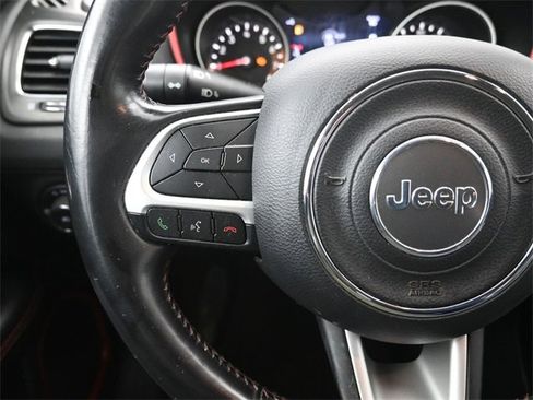 Used 2019 Jeep Compass Trailhawk image 22