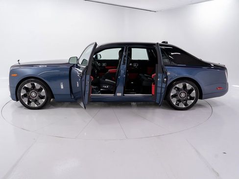 New 2026 Rolls-Royce Phantom Sedan image 9