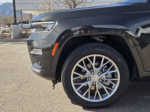 Used 2025 Jeep Grand Cherokee Summit w/ Adv Protech Group IV image 6