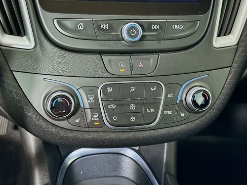 Used 2024 Chevrolet Malibu LT image 15