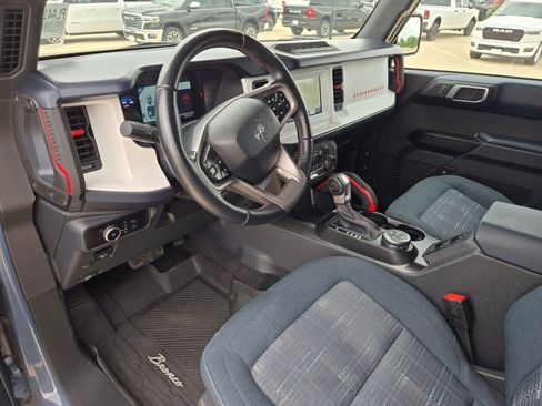 Used 2023 Ford Bronco Heritage Edition image 11