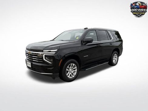 Used 2026 Chevrolet Tahoe LT RWD image 1