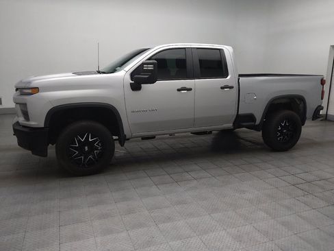 Used 2022 Chevrolet Silverado 2500 Custom w/ Custom Convenience Package RWD image 2