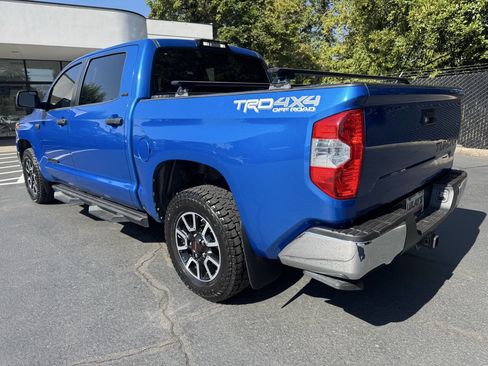 Used 2017 Toyota Tundra SR5 image 3