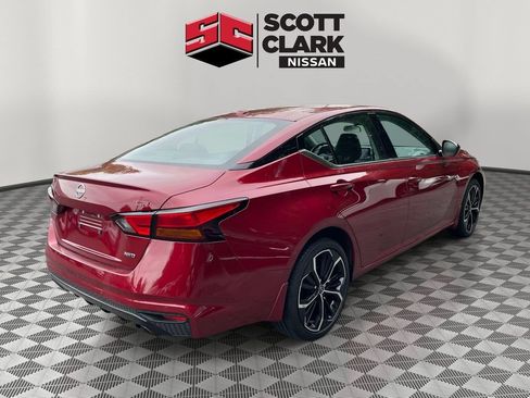 Used 2024 Nissan Altima 2.5 SR AWD/4WD image 6