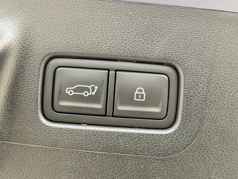 Used 2025 Hyundai Santa Fe XRT image 17