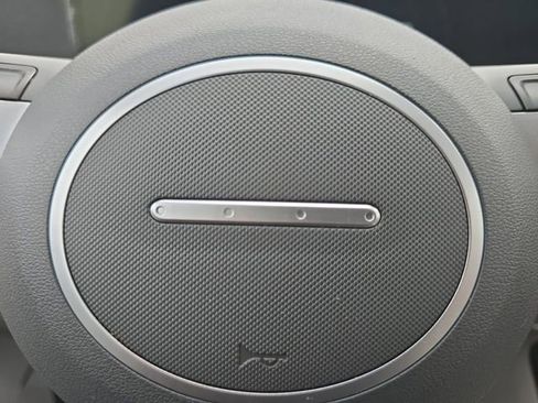 Used 2024 Hyundai Kona Limited image 5