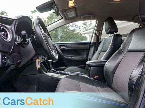 Used 2017 Toyota Corolla SE image 18
