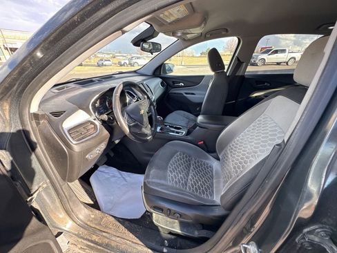 Used 2020 Chevrolet Equinox LT w/ Driver Convenience Package image 9
