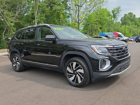 Used 2025 Volkswagen Atlas SEL AWD/4WD image 7