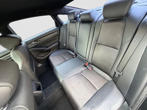 Used 2019 Honda Accord Sport image 13