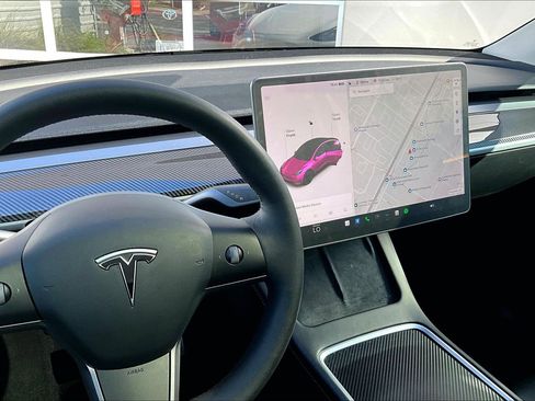 Used 2021 Tesla Model Y Performance image 6